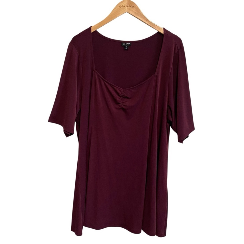 Torrid Burgundy Red Holiday Square Neck Short Sleeve Blouse Size 4